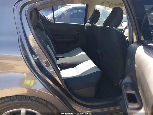 Toyota Prius C Two 2015 JTDKDTB39F1104219 Image 8