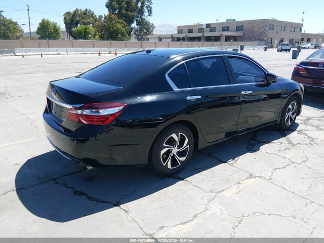 Honda ACCORD EX 2017 1HGCR2F04HA014397 Image 4