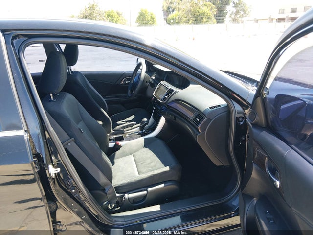 Honda ACCORD EX 2017 1HGCR2F04HA014397 Image 5