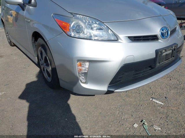 Toyota Prius Four 2014 JTDKN3DU5E1765862 Image 13