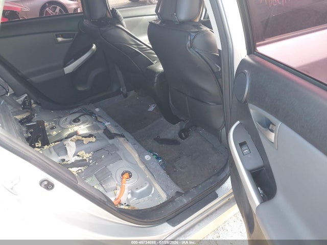 Toyota Prius Four 2014 JTDKN3DU5E1765862 Image 8
