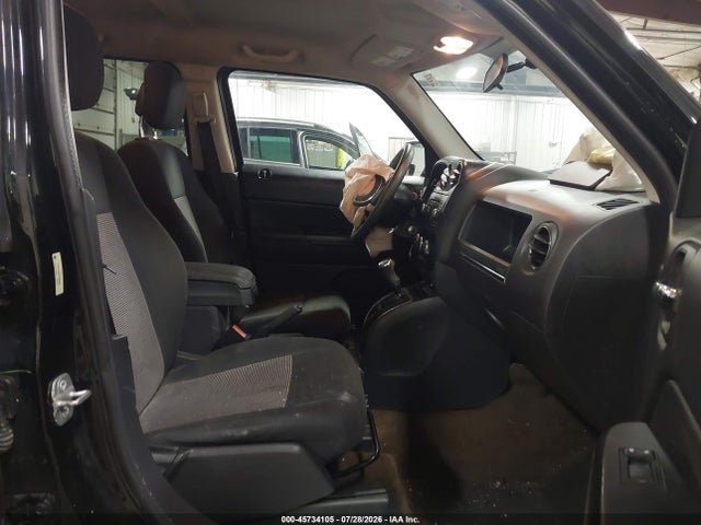 45734105 :رقم المزاد ، 1C4NJPBB8ED869892 vin ، 2014 Jeep Patriot Sport مزاد بيع