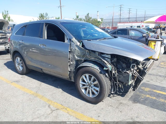 KIA Sorento 3.3l Lx 2019 5XYPG4A53KG487767 main image