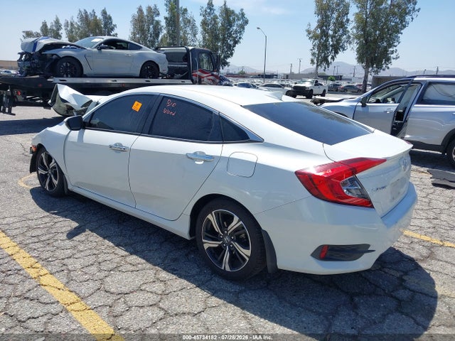 Honda Civic Touring 2018 JHMFC1F94JX014410 Image 3