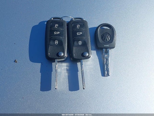 45734209 :رقم المزاد ، WVWDB7AJ8BW100407 vin ، 2011 Volkswagen Golf 2.5l 4-door مزاد بيع