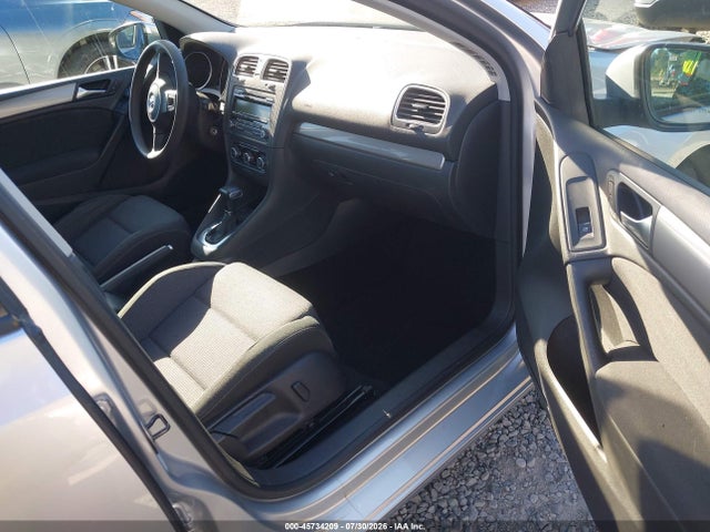 45734209 :رقم المزاد ، WVWDB7AJ8BW100407 vin ، 2011 Volkswagen Golf 2.5l 4-door مزاد بيع