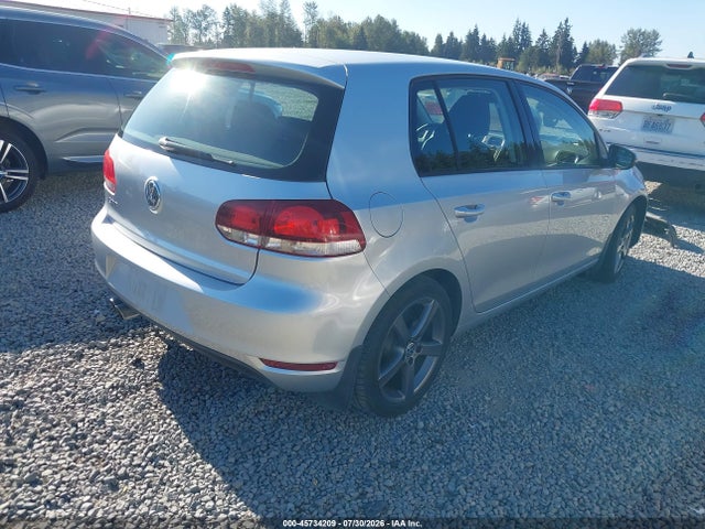 45734209 :رقم المزاد ، WVWDB7AJ8BW100407 vin ، 2011 Volkswagen Golf 2.5l 4-door مزاد بيع