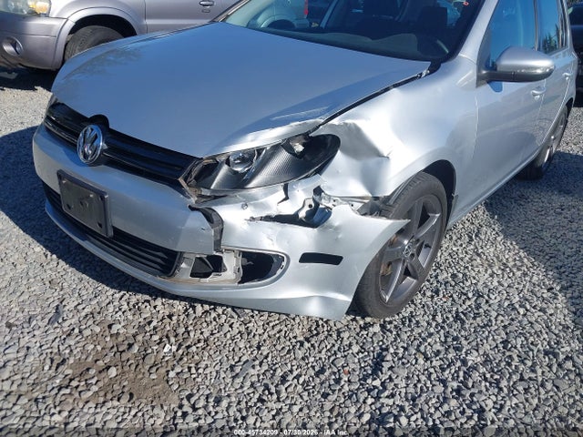 45734209 :رقم المزاد ، WVWDB7AJ8BW100407 vin ، 2011 Volkswagen Golf 2.5l 4-door مزاد بيع