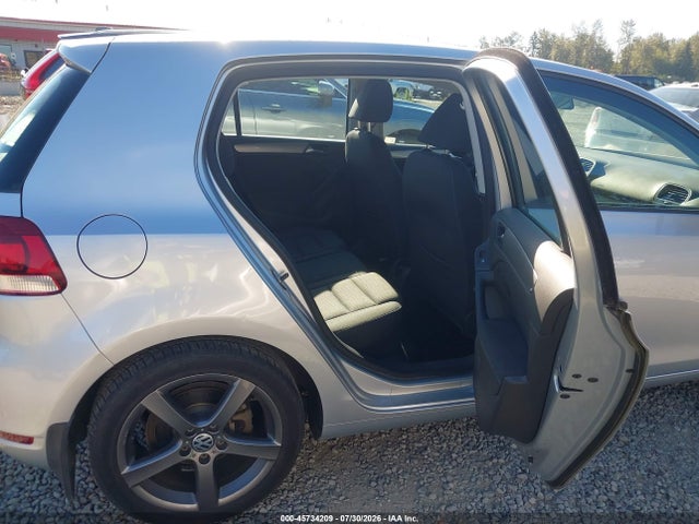 45734209 :رقم المزاد ، WVWDB7AJ8BW100407 vin ، 2011 Volkswagen Golf 2.5l 4-door مزاد بيع