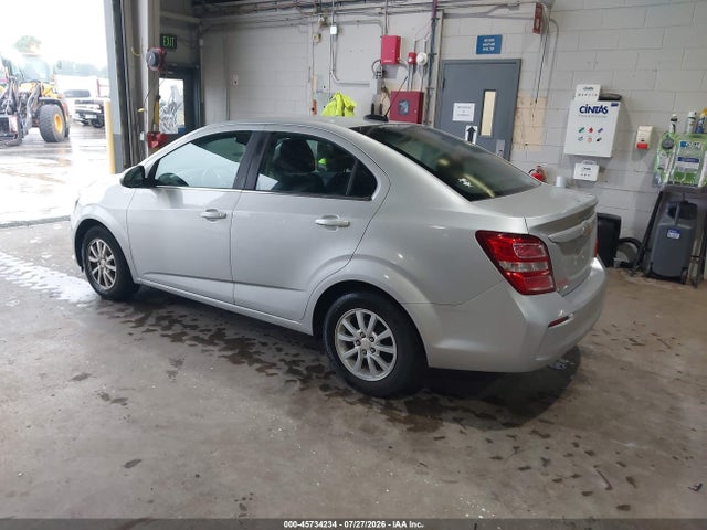 Chevrolet Sonic Lt Auto 2018 1G1JD5SH6J4107520 Image 3