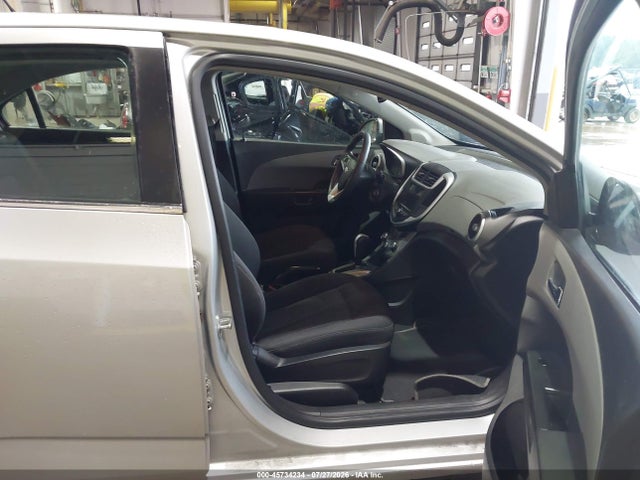 Chevrolet Sonic Lt Auto 2018 1G1JD5SH6J4107520 Image 5