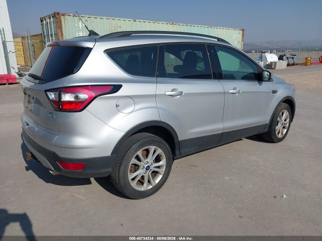Ford ESCAPE SE 2018 1FMCU9GDXJUC88601 Image 4