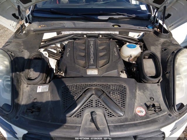 2015 Porsche Macan Turbo მანქანა იყიდება აუქციონზე, vin: WP1AF2A5XFLB90839, აუქციონის ნომერი: 45734366