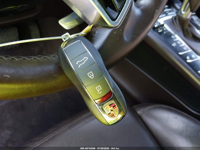 2015 Porsche Macan Turbo მანქანა იყიდება აუქციონზე, vin: WP1AF2A5XFLB90839, აუქციონის ნომერი: 45734366