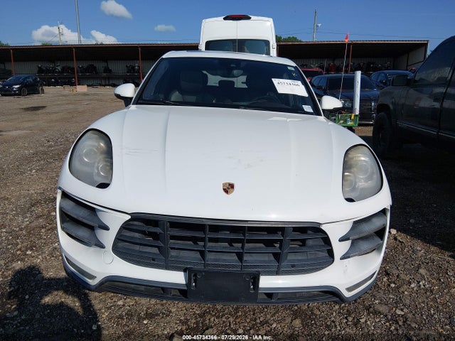 2015 Porsche Macan Turbo მანქანა იყიდება აუქციონზე, vin: WP1AF2A5XFLB90839, აუქციონის ნომერი: 45734366
