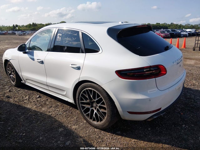2015 Porsche Macan Turbo მანქანა იყიდება აუქციონზე, vin: WP1AF2A5XFLB90839, აუქციონის ნომერი: 45734366
