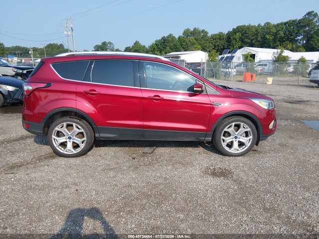 45734464 :رقم المزاد ، 1FMCU9J92JUD55356 vin ، 2018 Ford Escape Titanium مزاد بيع