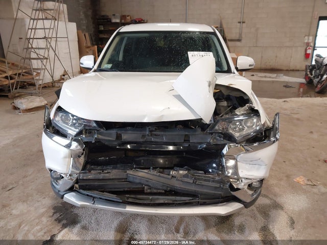 Mitsubishi Outlander Se 2016 JA4AZ3A31GZ001694 Image 13