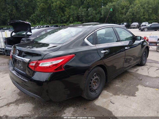 2017 Nissan Altima 2.5 S მანქანა იყიდება აუქციონზე, vin: 1N4AL3AP2HN353482, აუქციონის ნომერი: 45734504