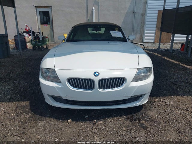 2006 Bmw Z4 3.0si მანქანა იყიდება აუქციონზე, vin: 4USBU53516LX01309, აუქციონის ნომერი: 45734592