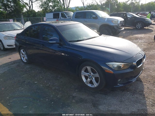 45734647 :رقم المزاد ، WBA3A5C50DF358424 vin ، 2013 Bmw 328i مزاد بيع