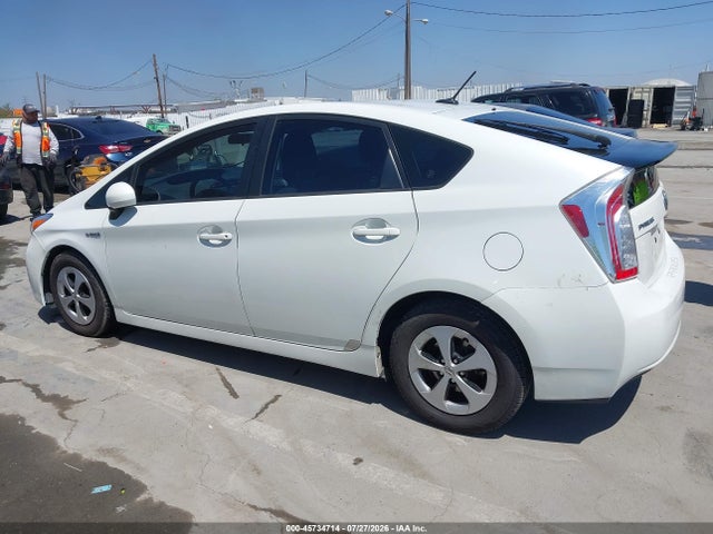 Toyota Prius Three 2014 JTDKN3DU8E1753012 Image 14
