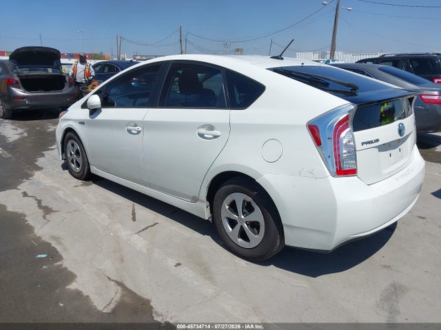 JTDKN3DU8E1753012 Toyota Prius Three