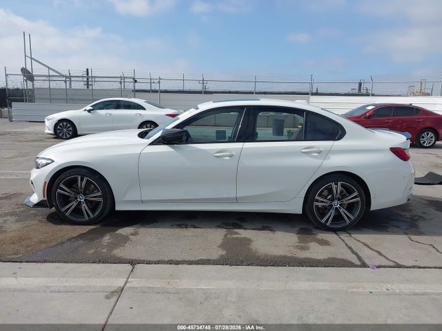 3MW69FF06P8D08135 BMW 330I