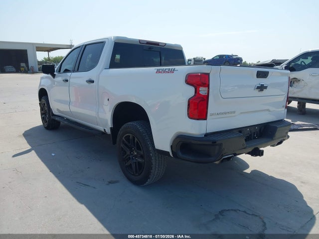 Продажа на аукционе авто 2022 Chevrolet Silverado 1500 4wd  Short Bed Lt Trail Boss, vin: 3GCUDFEL6NG587058, номер лота: 45734818
