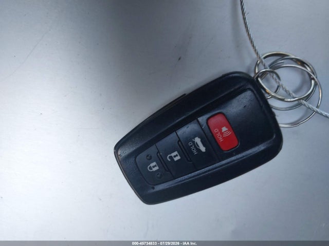 4T1B11HK0JU513871 Toyota CAMRY XLE