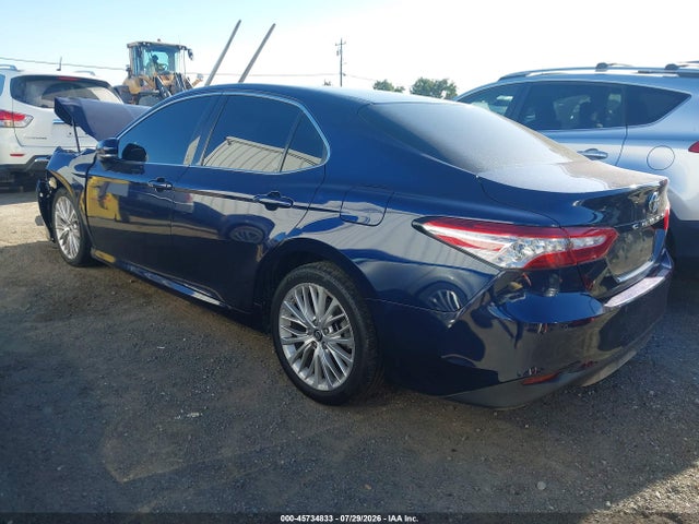 4T1B11HK0JU513871 Toyota CAMRY XLE