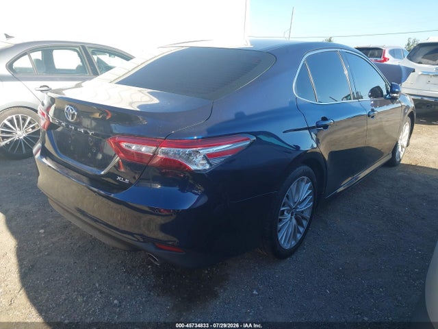 4T1B11HK0JU513871 Toyota CAMRY XLE