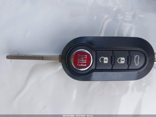 Fiat 500E BATTERY ELECTRIC 2016 3C3CFFGE2GT229748 Image 11