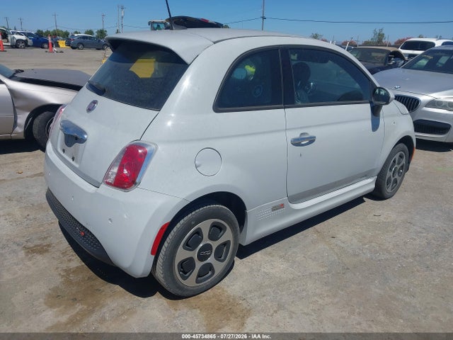 Fiat 500E BATTERY ELECTRIC 2016 3C3CFFGE2GT229748 Image 4