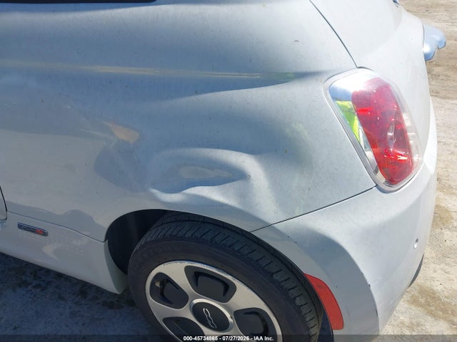 Fiat 500E BATTERY ELECTRIC 2016 3C3CFFGE2GT229748 Image 6
