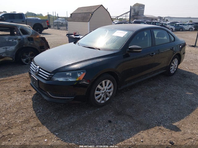 2015 Volkswagen Passat 1.8t S მანქანა იყიდება აუქციონზე, vin: 1VWAS7A31FC060390, აუქციონის ნომერი: 45734922