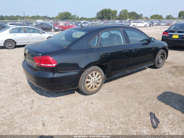 2015 Volkswagen Passat 1.8t S მანქანა იყიდება აუქციონზე, vin: 1VWAS7A31FC060390, აუქციონის ნომერი: 45734922
