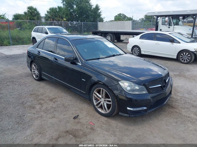 2012 Mercedes-benz C 250 Sport მანქანა იყიდება აუქციონზე, vin: WDDGF4HB5CR213316, აუქციონის ნომერი: 45734923