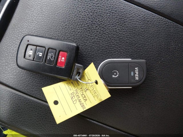 5TDJZRFH3JS489648 Toyota Highlander Xle