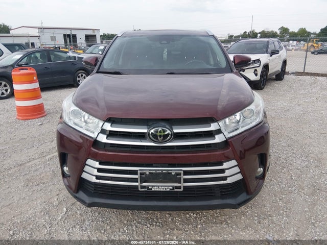 5TDJZRFH3JS489648 Toyota Highlander Xle