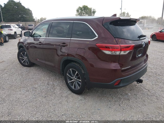 5TDJZRFH3JS489648 Toyota Highlander Xle