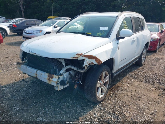 2016 Jeep Compass Latitude მანქანა იყიდება აუქციონზე, vin: 1C4NJDEB9GD617341, აუქციონის ნომერი: 45734994