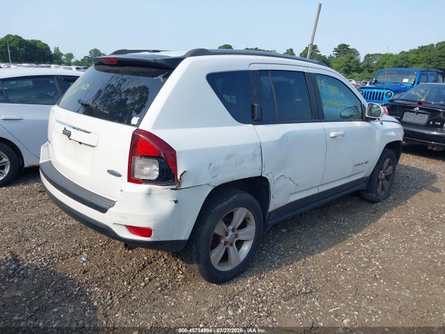 2016 Jeep Compass Latitude მანქანა იყიდება აუქციონზე, vin: 1C4NJDEB9GD617341, აუქციონის ნომერი: 45734994
