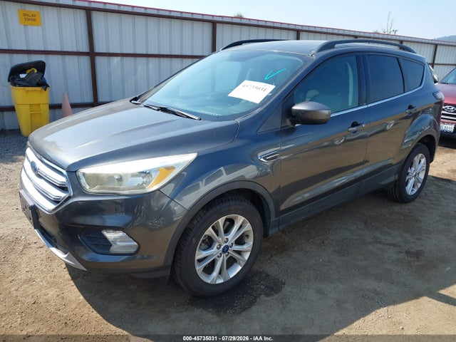 Ford ESCAPE SE 2018 1FMCU9GD7JUB44133 Image 2