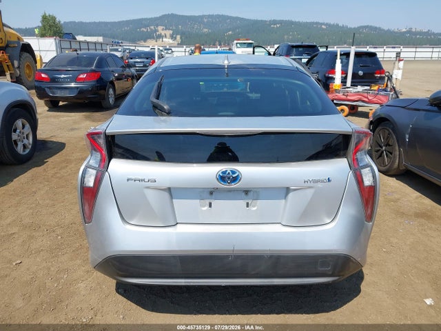 Toyota Prius Two 2016 JTDKBRFUXG3009170 Image 16