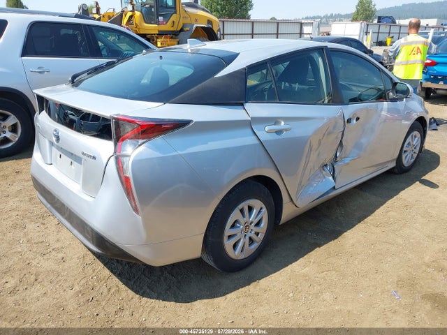 Toyota Prius Two 2016 JTDKBRFUXG3009170 Image 4