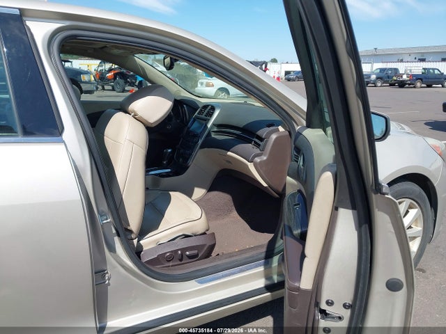 1G11H5SL8EF295850 Chevrolet Malibu 1lz