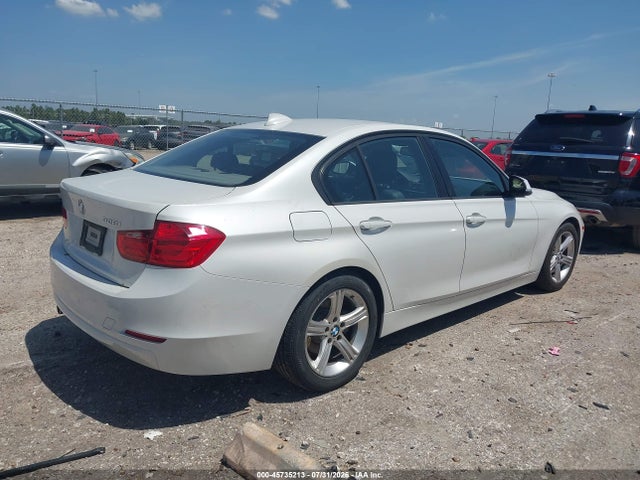 2014 Bmw 328i მანქანა იყიდება აუქციონზე, vin: WBA3A5C57EF605326, აუქციონის ნომერი: 45735213