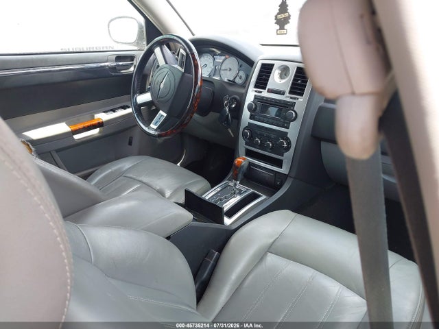Продажа на аукционе авто 2007 Chrysler 300c, vin: 2C3KA63H87H784755, номер лота: 45735214