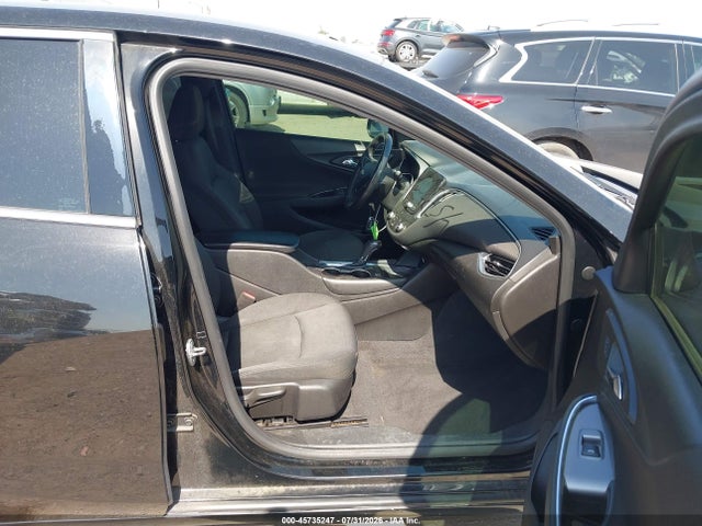Продажа на аукционе авто 2016 Chevrolet Malibu 1lt, vin: 1G1ZE5ST6GF326074, номер лота: 45735247